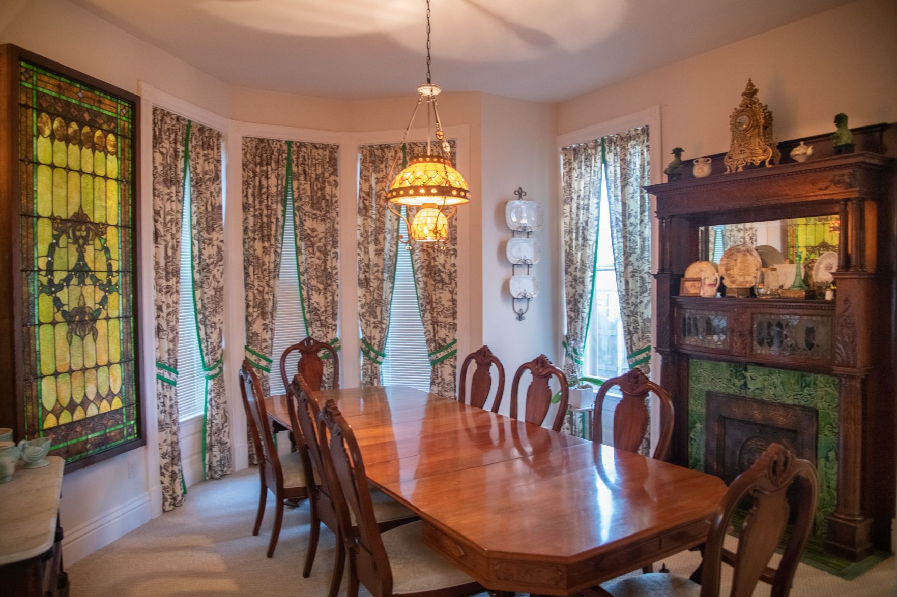 At home with Verona Schneider and Bill Hayes